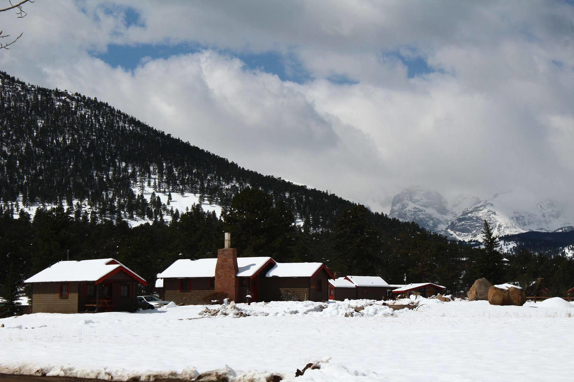 Tiny Town Cabins Естес Парк Екстериор снимка